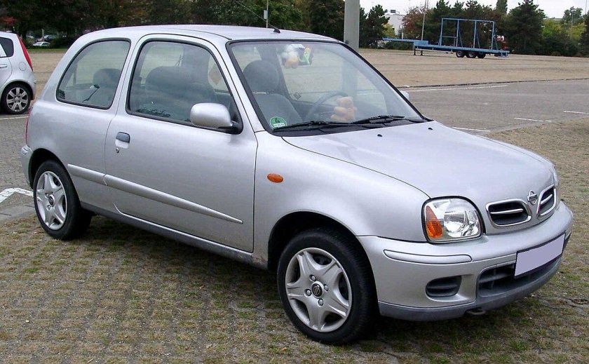 Nissan March II (k11)