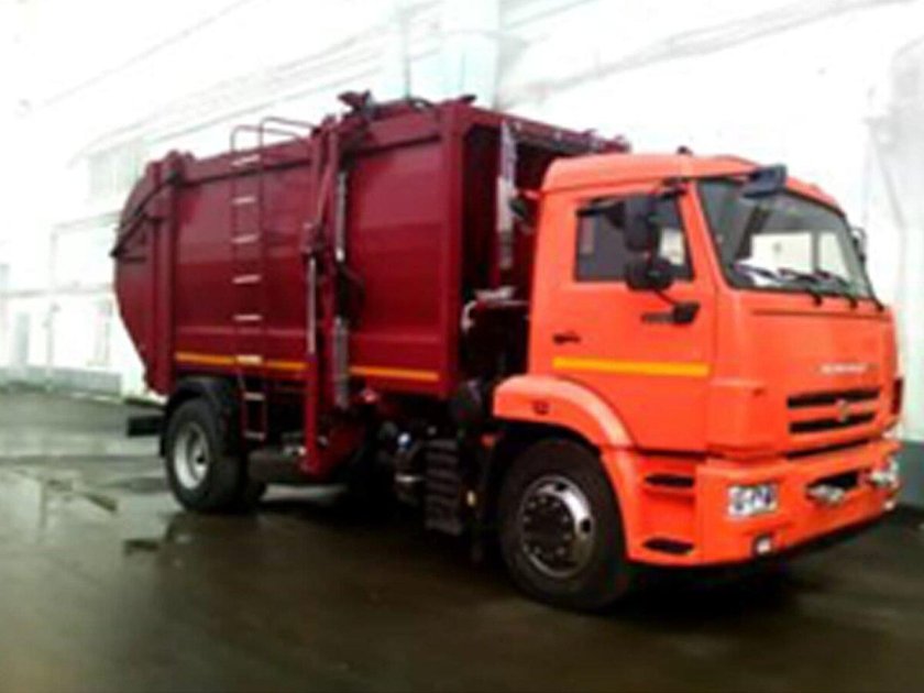 Мусоровоз КАМАЗ С боковой загрузкой 53605