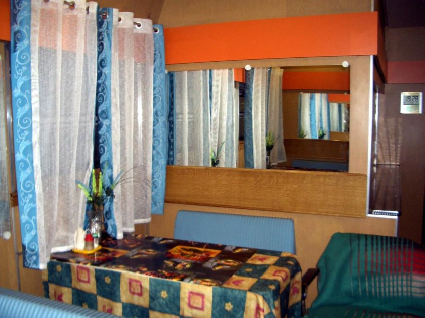 Поезд Славянский экспресс 003б