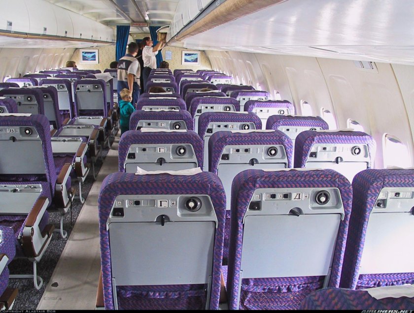 Ту-204 пассажирский самолёт салон