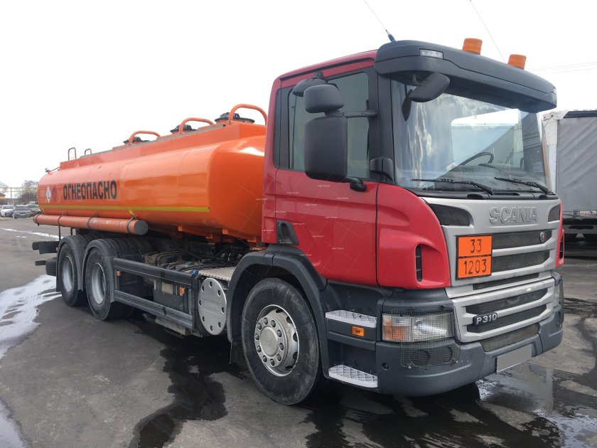 Топливозаправщик Скания 6х6