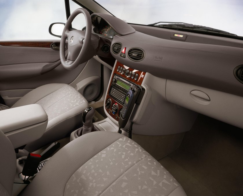 Мерседес Бенц а 160 салон