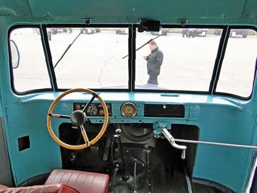 КАВЗ 685 кабина