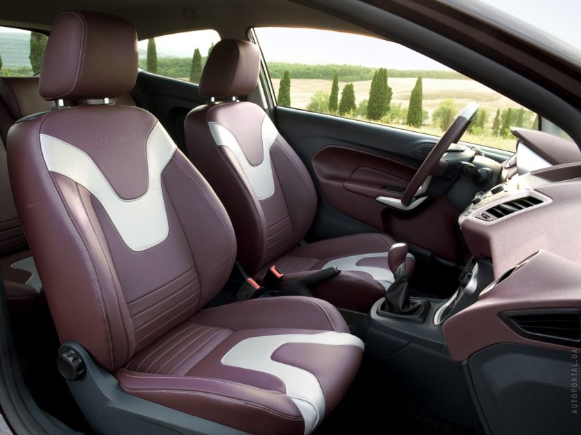 Чехлы Форд Фиеста мк6