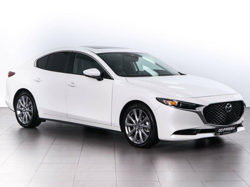 Мазда 3 2019 седан белая
