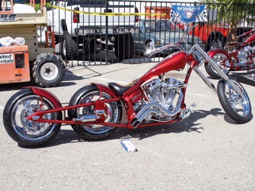 Длинный мотоцикл