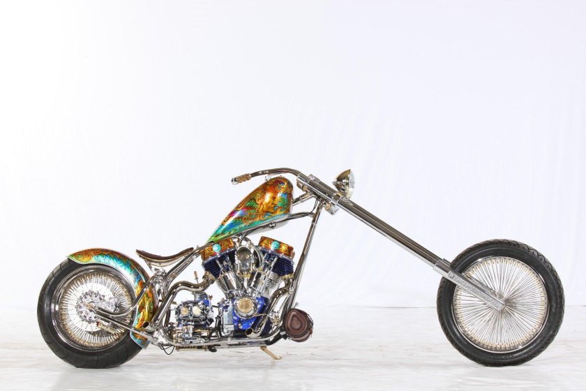 Мотоцикл с длинной вилкой