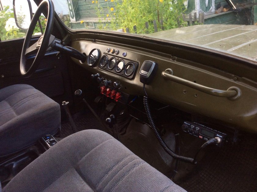 УАЗ 469 военный салон