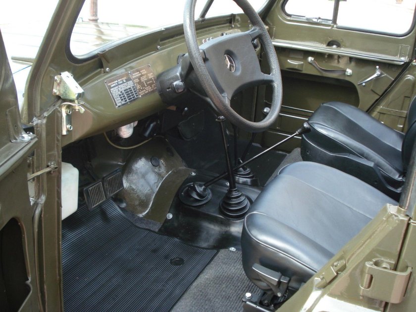 УАЗ 469 армейский салон