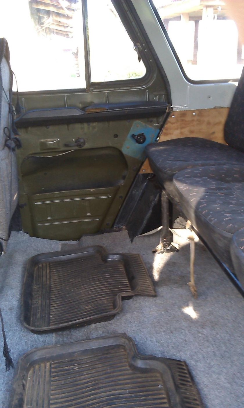 Тайник на УАЗ 469