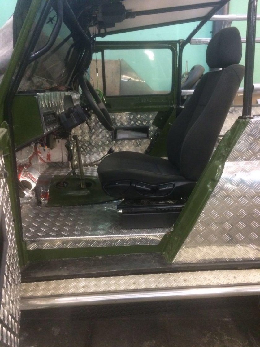 УАЗ 469 тентованный салон