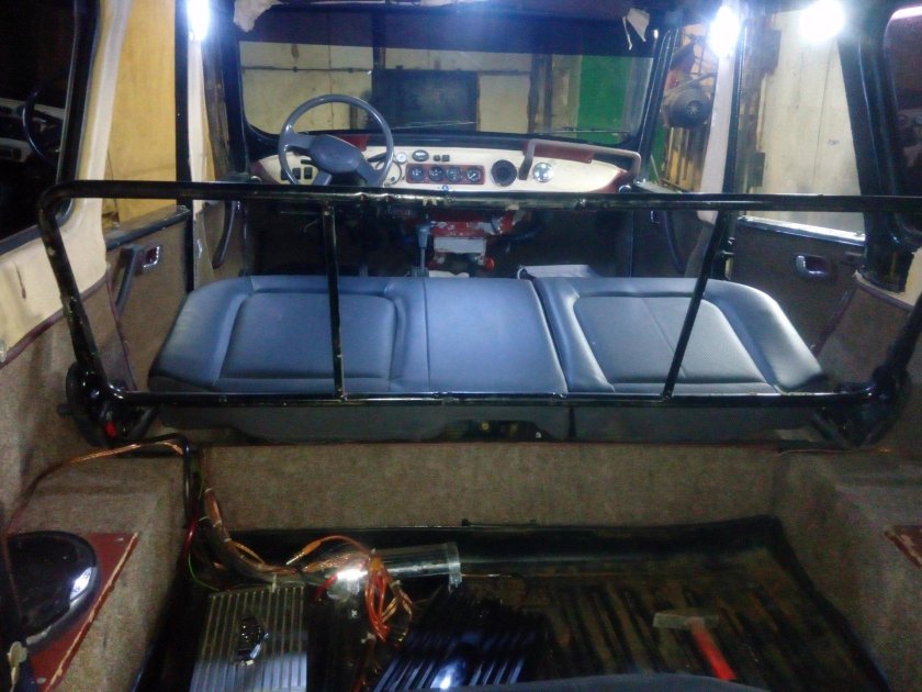 УАЗ 469 3151 салон