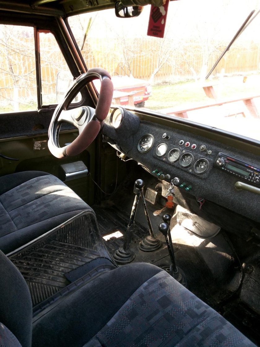 Кожаный салон УАЗ 469