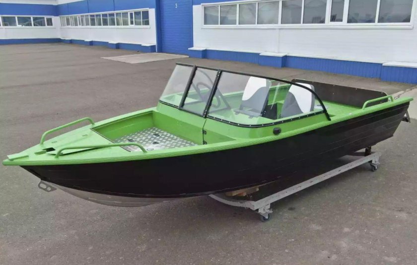 Лодка Wyatboat 430