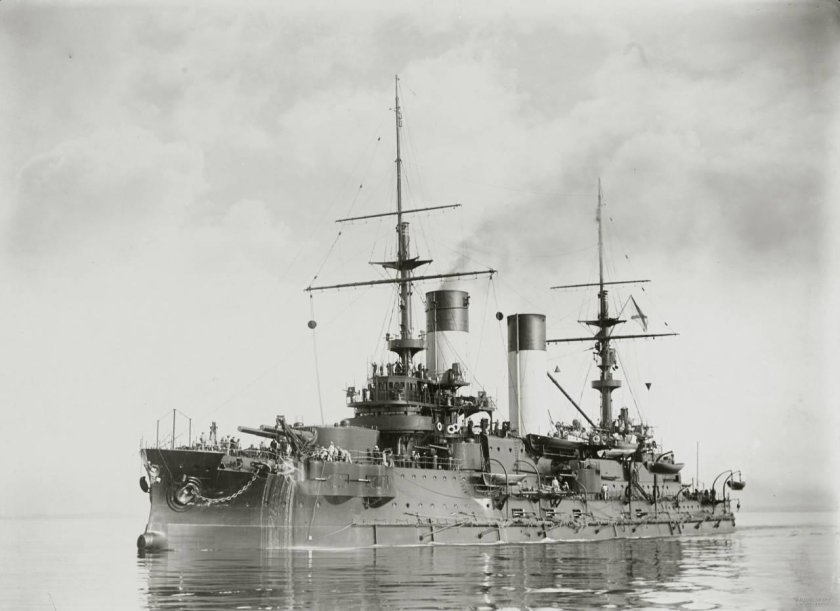 Эскадренный броненосец Орел