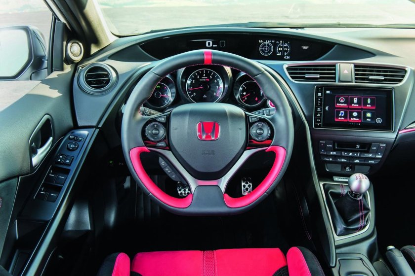 Honda Civic Type r салон 2016