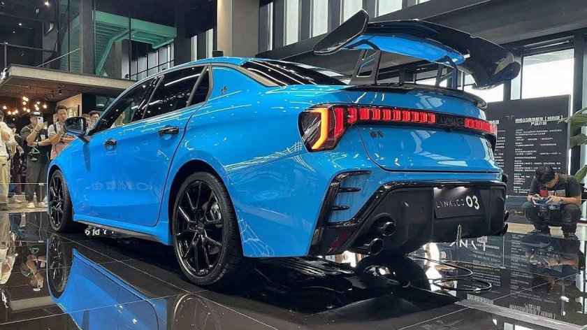 Geely спортивная