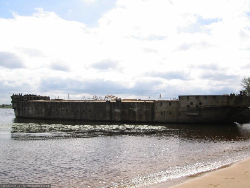 Бетонный корабль Усть Луга