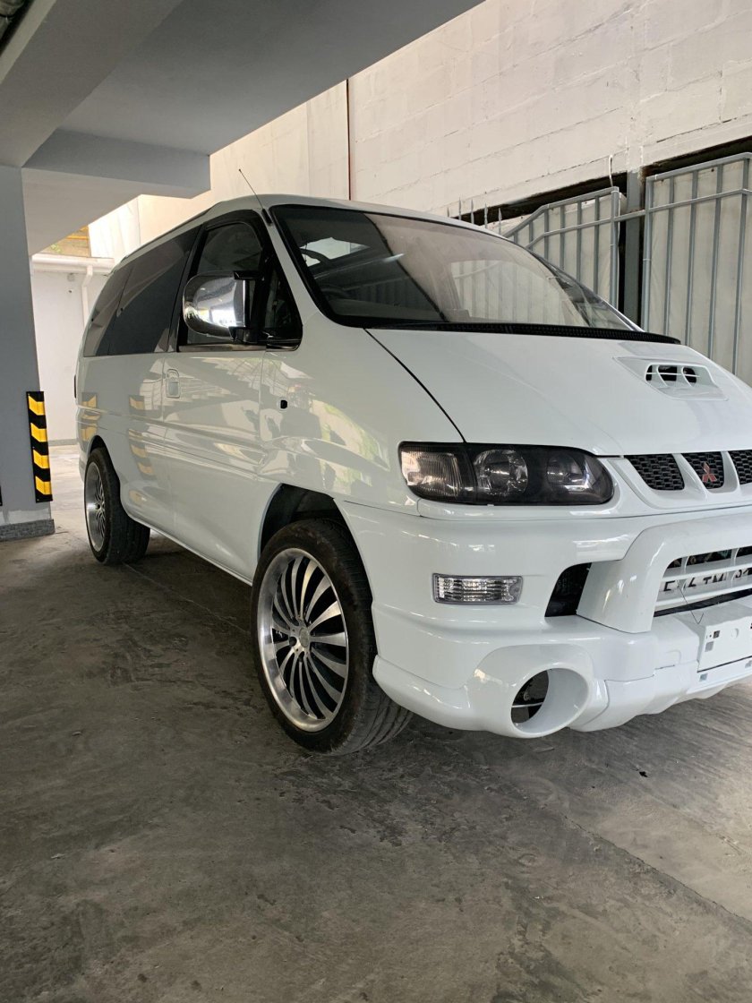 Митсубиси Делика