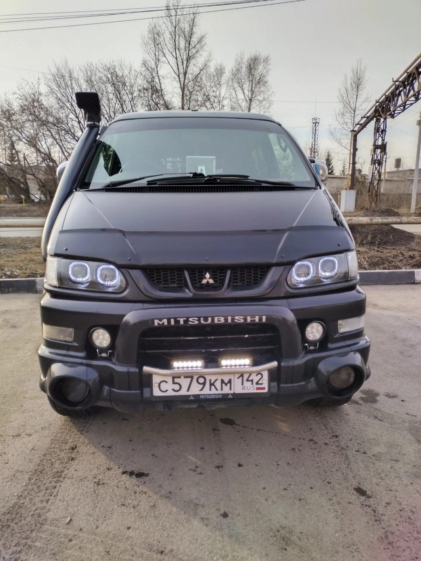 Накладки на фары Delica d:5