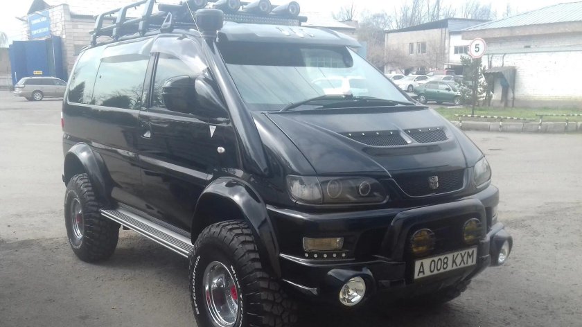 Мицубиси Делика l400