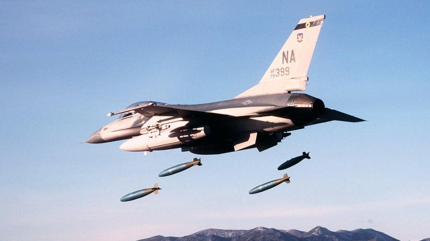 Самолет f-16a Fighting Falcon