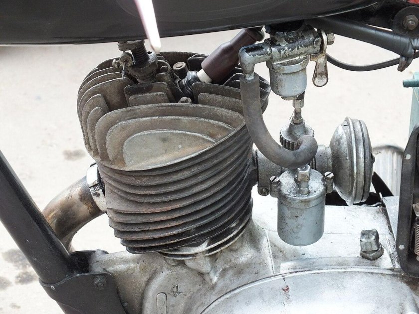 Двигатель на мотоцикл м1м