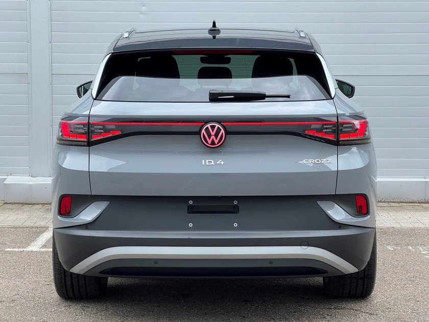 Фольксваген ИД 4 2024