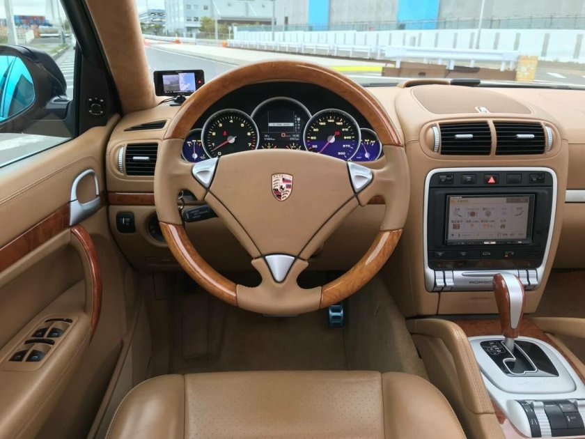 Porsche Cayenne 955 Turbo салон