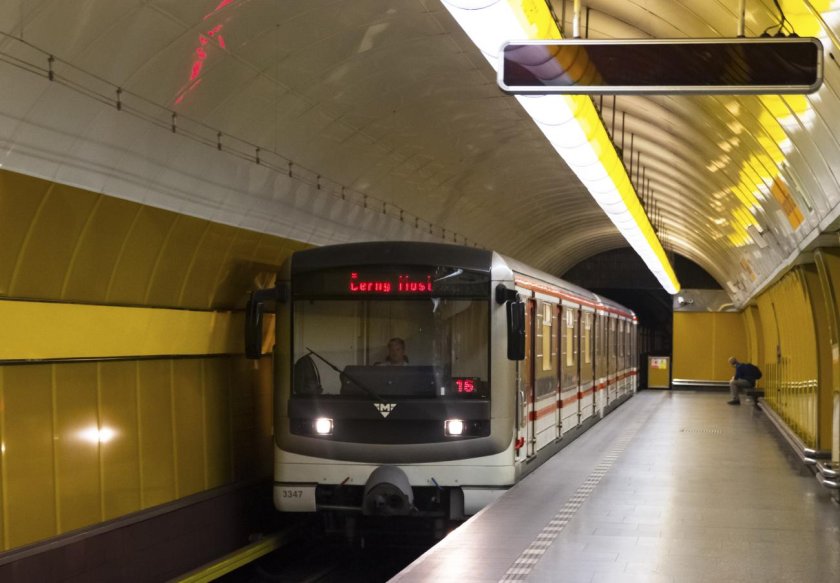 Метро Прага 2002