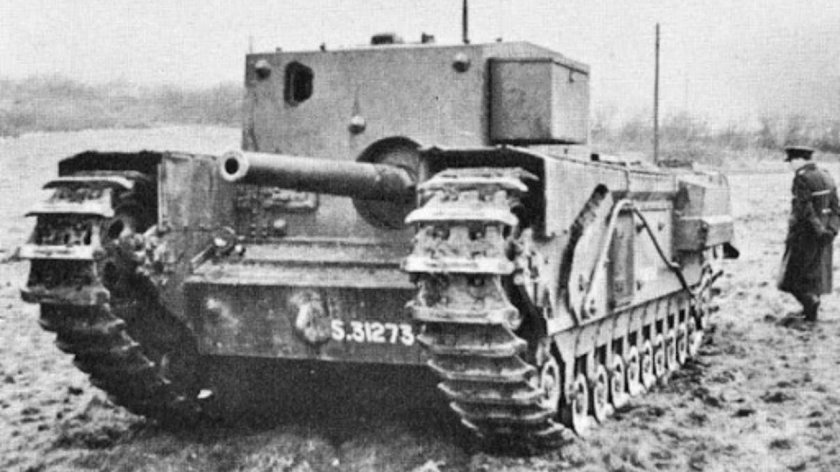 Черчилль танк САУ
