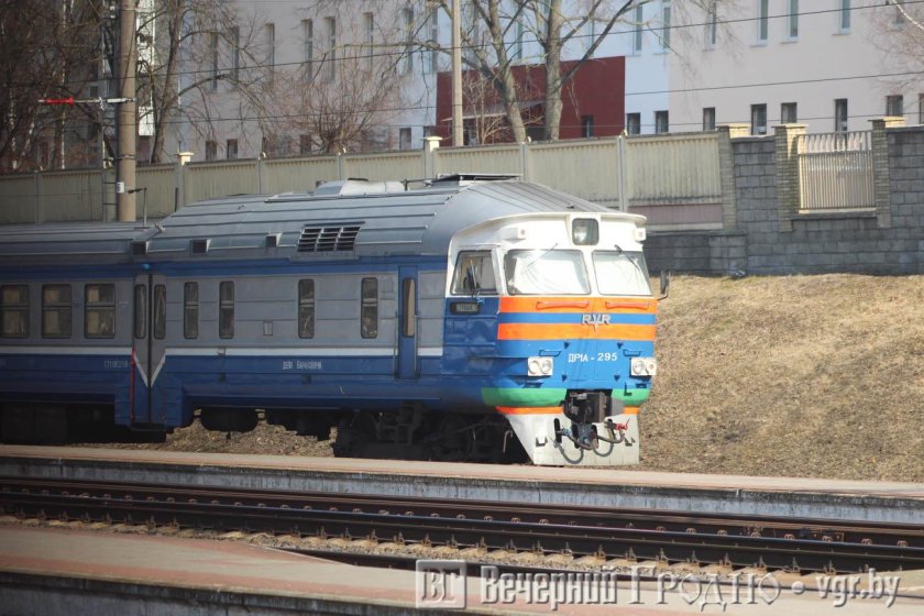 Поезд 679б/680б Витебск — Гродно