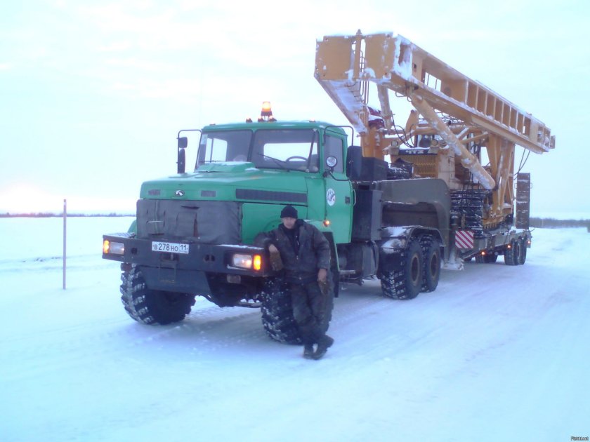 КРАЗ 6446 С тралом