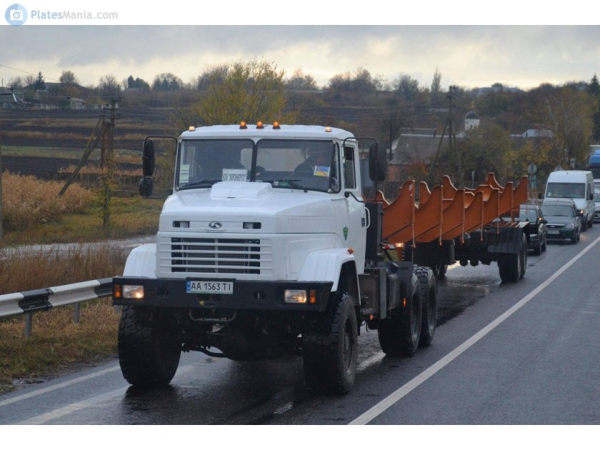 КРАЗ 6446 седельный тягач