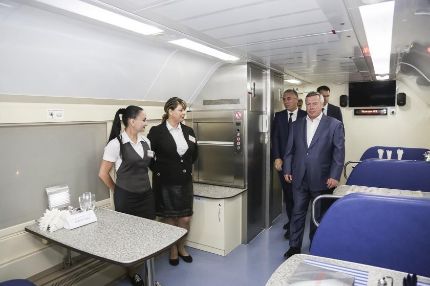 Поезд Атаман Платов 642с