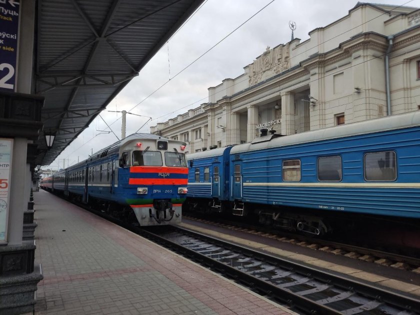 Новый дизель поезд Рижский поезд