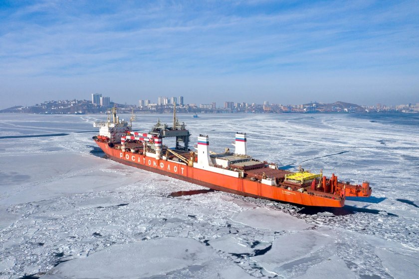 Атомный контейнеровоз Севморпуть