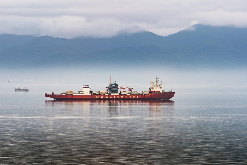 Атомный лихтеровоз-контейнеровоз Севморпуть