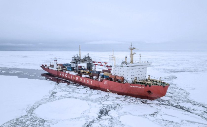 Атомный ледокол Севморпуть