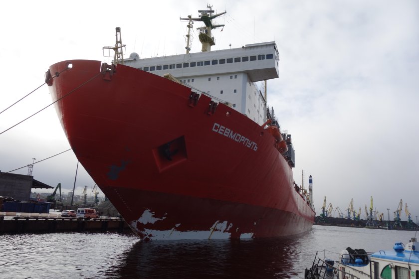 Лихтеровоз судно