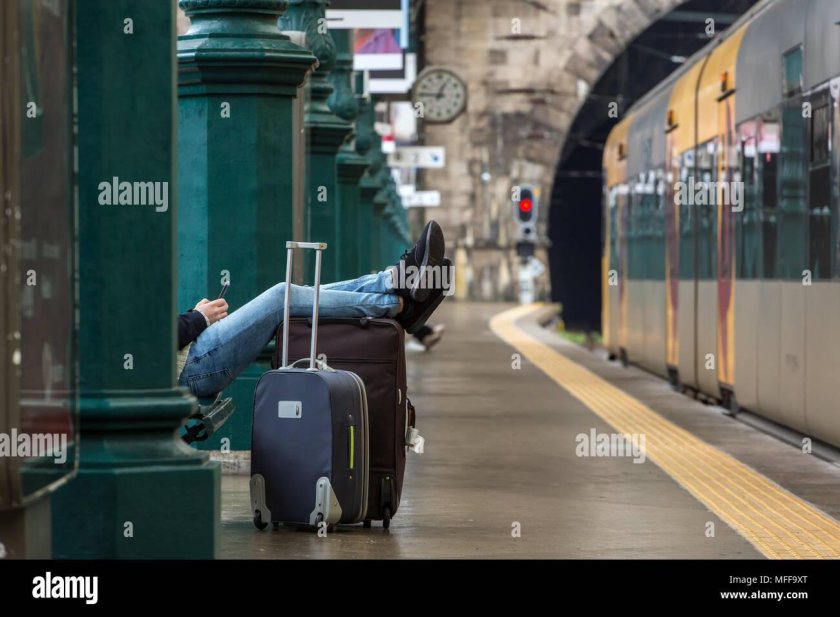 Чемодан вокзал