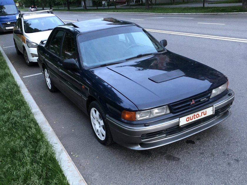 Mitsubishi Galant 1989