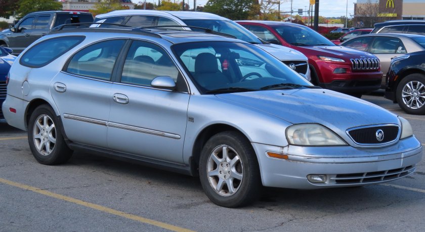 Капот Mercury Sable 95