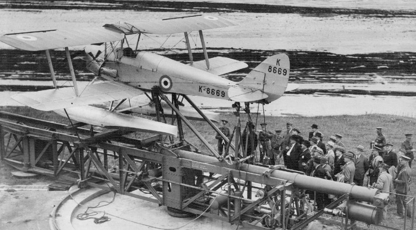 Дрон DH.82b Queen Bee