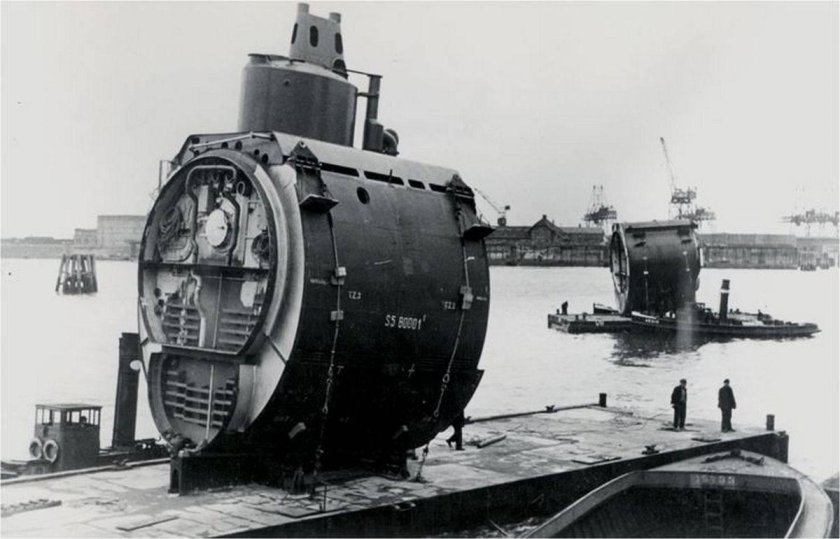 Подводная лодка тайп 100