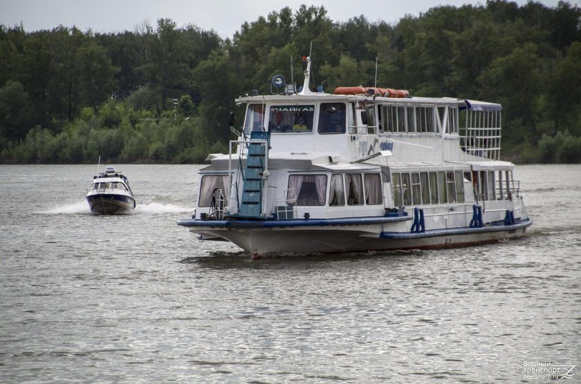 Теплоход Чайка Уфа