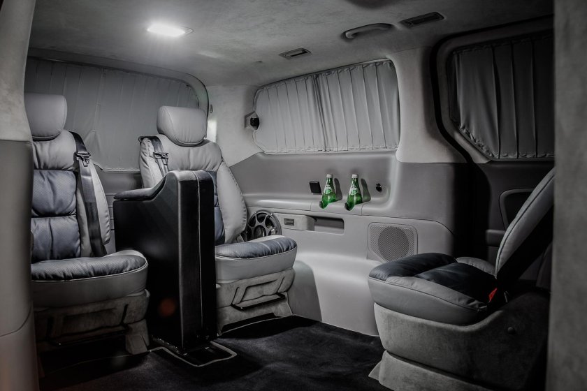 Hyundai h1 Grand Starex салон