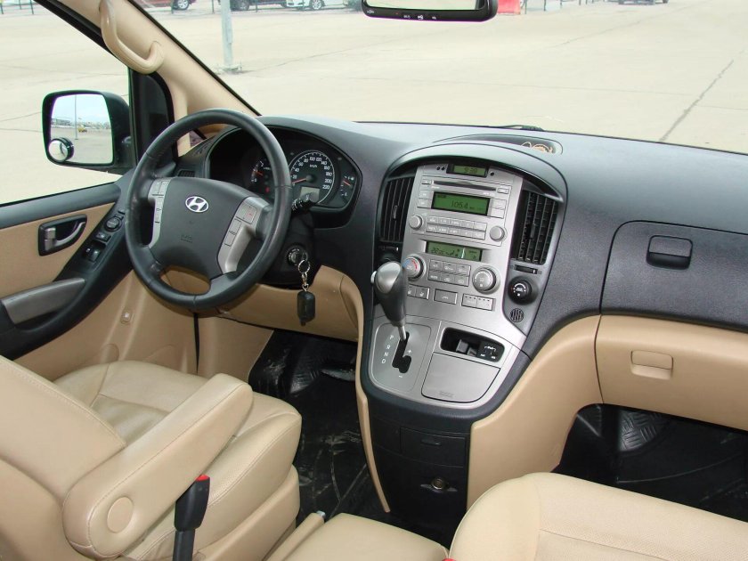 Hyundai Grand Starex 2008 салон