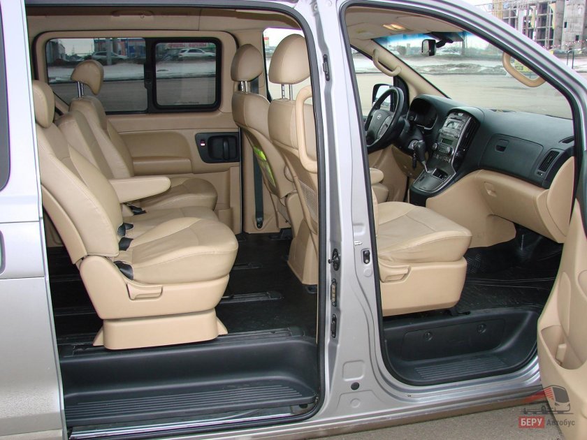 Hyundai Grand Starex салон