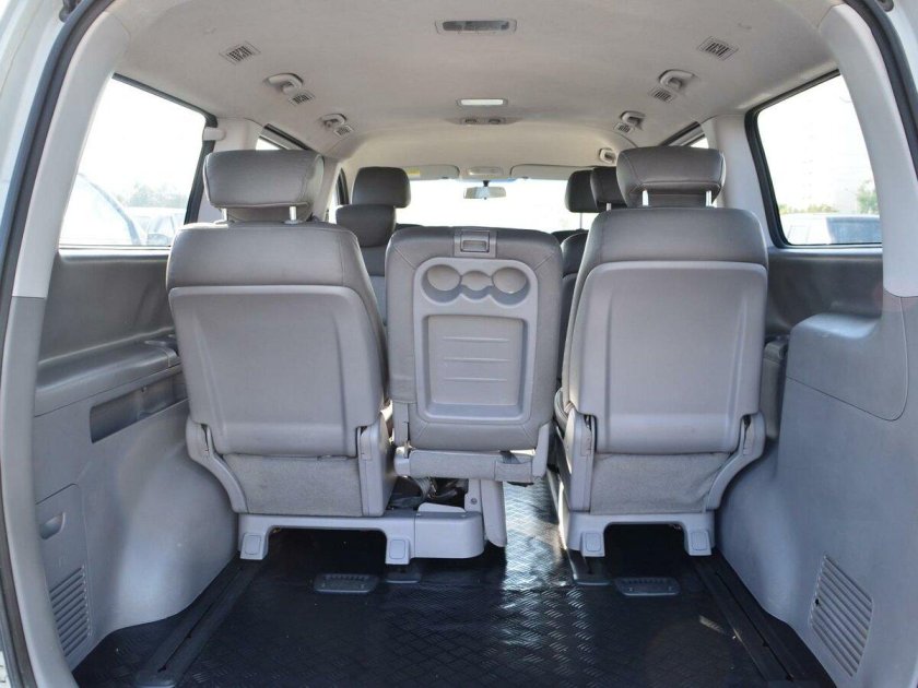 Hyundai h1 Starex салон